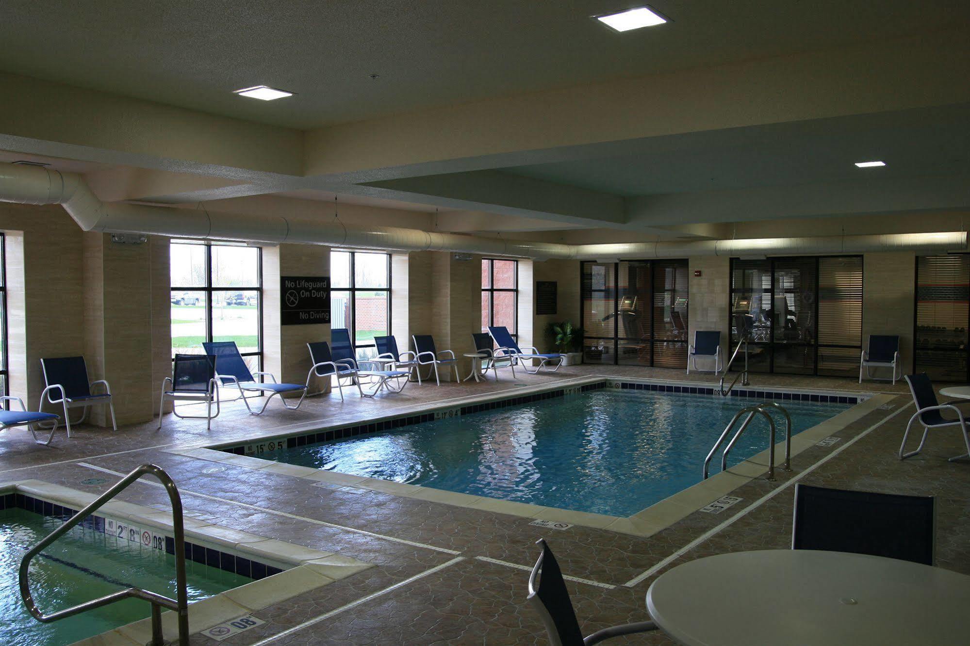 Hampton Inn & Suites Detroit/Chesterfield Facilități foto