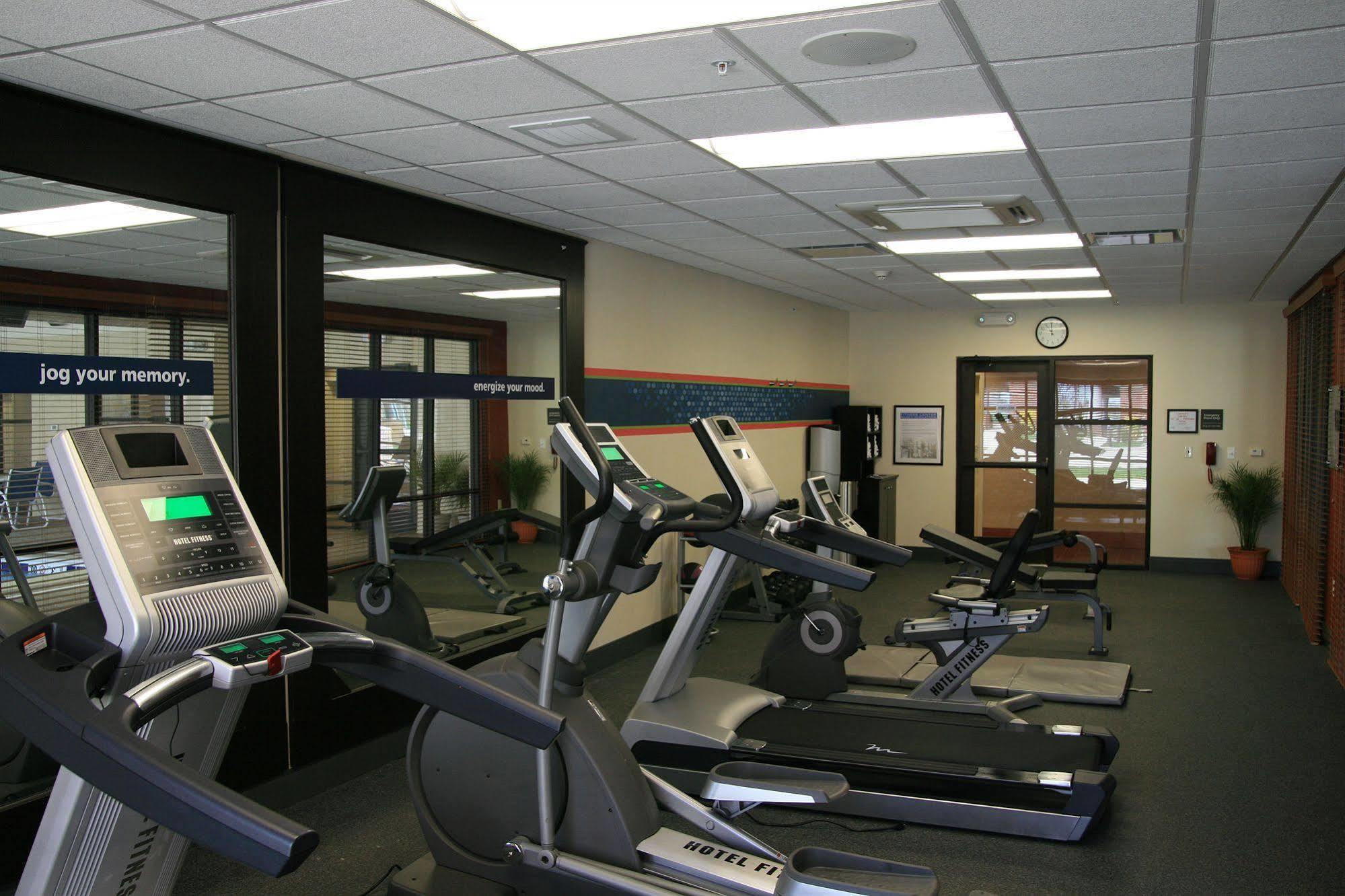 Hampton Inn & Suites Detroit/Chesterfield Facilități foto